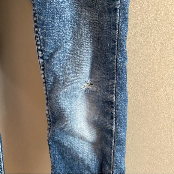 HM Distressed Jeans sz5-6 - Picture 4 of 4